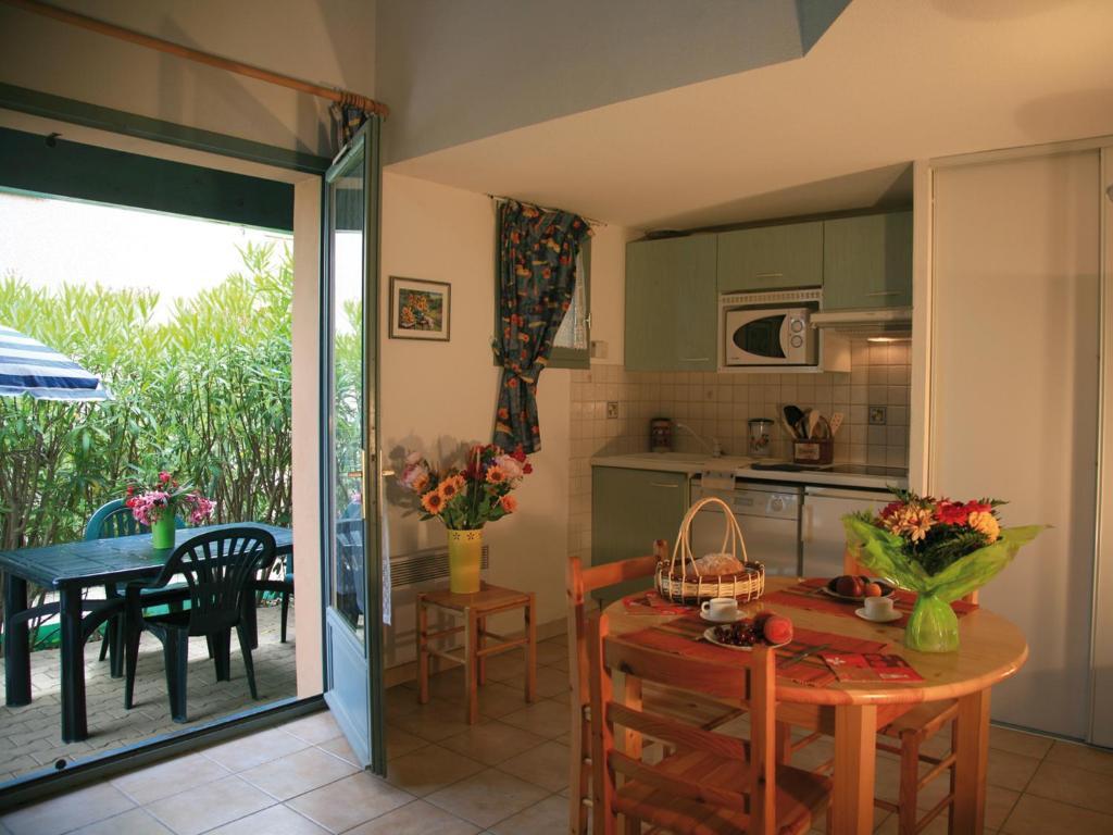Lagrange Vacances Les Maisonnettes Sainte-Marie-Plage Quarto foto